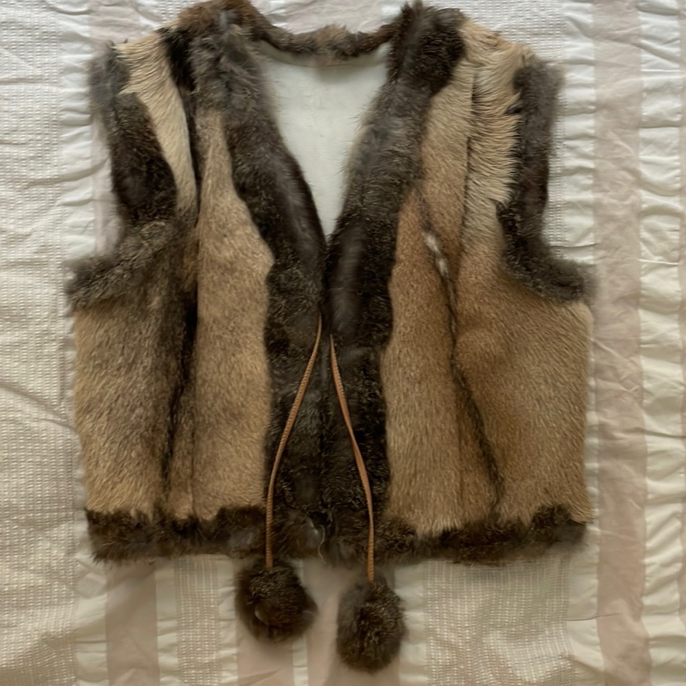 Fur vest